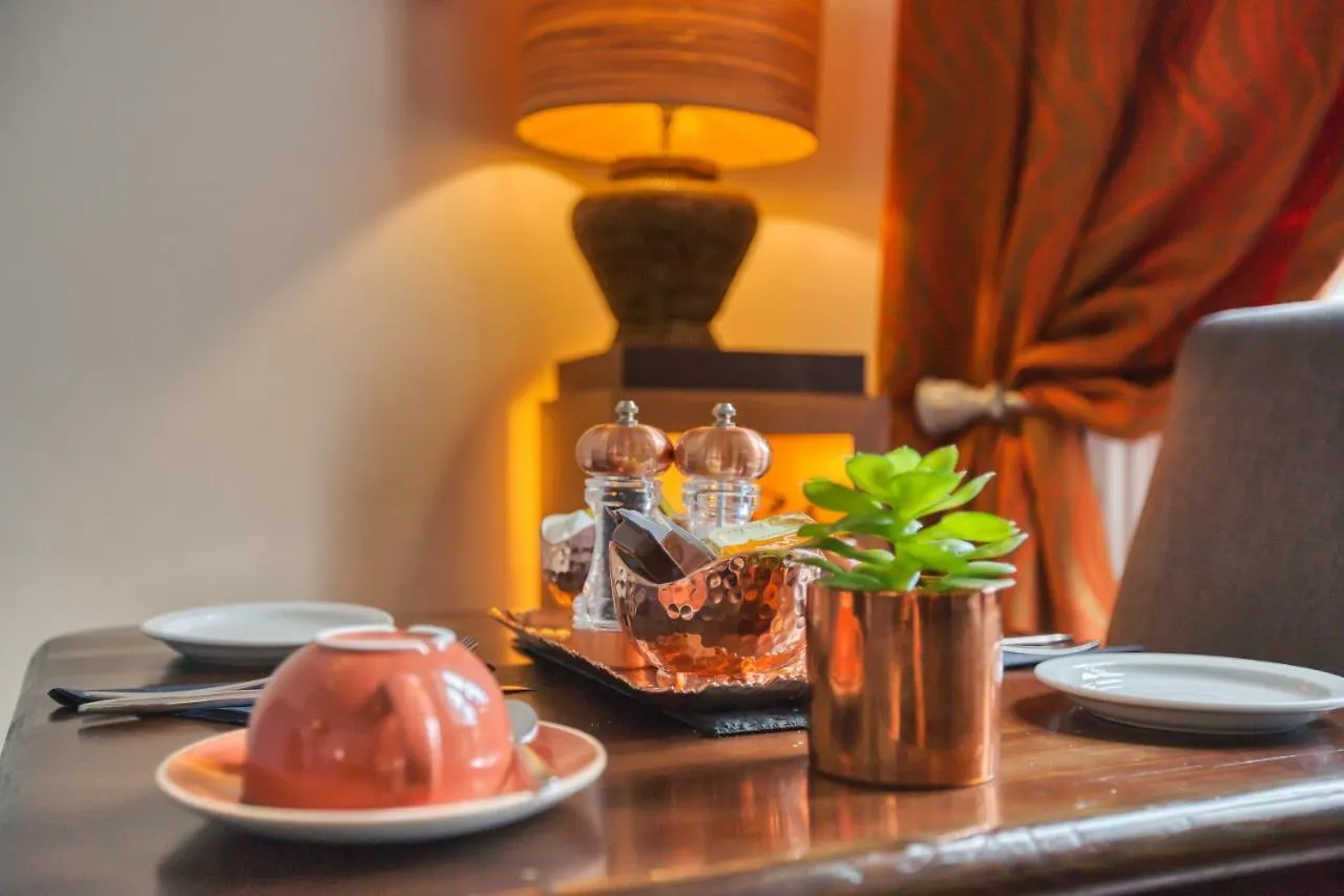 No32 Hotel EDI