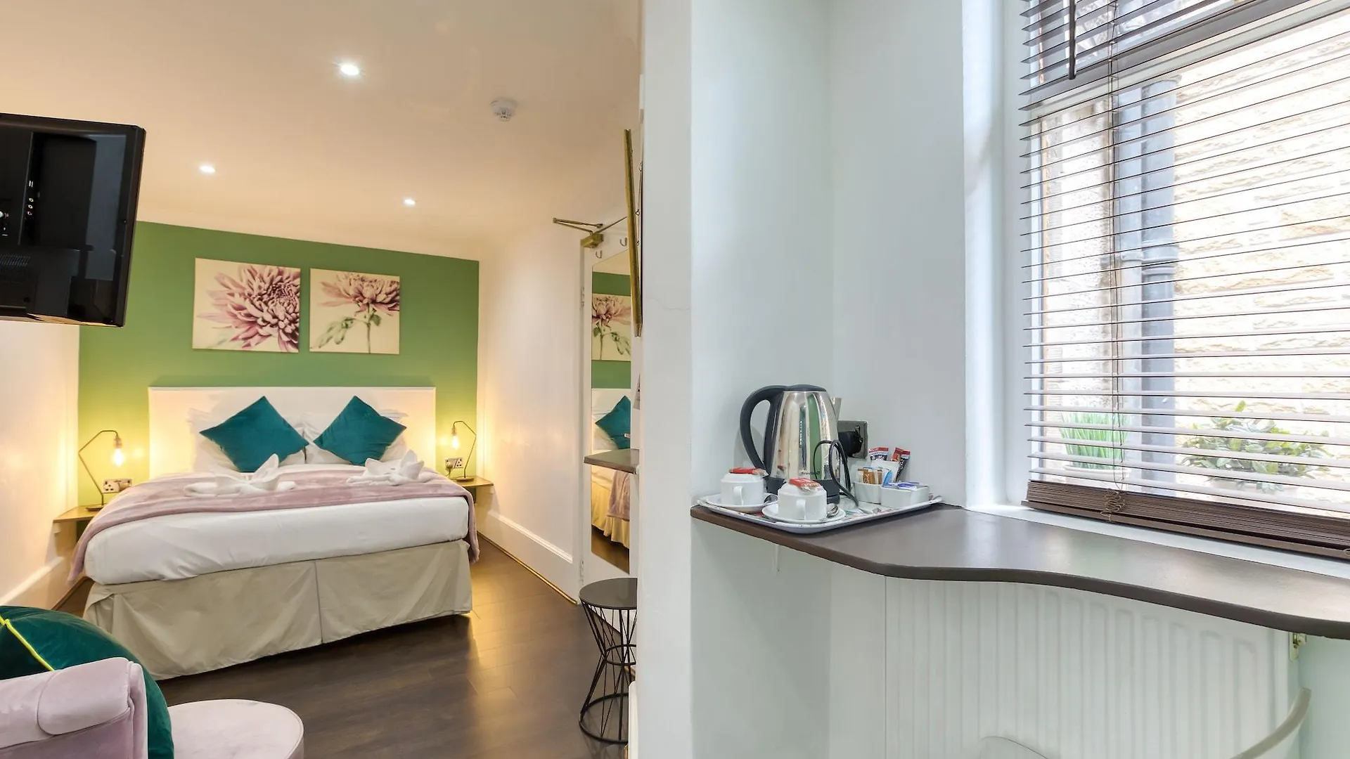 No32 Hotel EDI